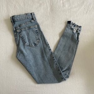 TopShop Jamie Jeans- Light Blue, ankle frayed